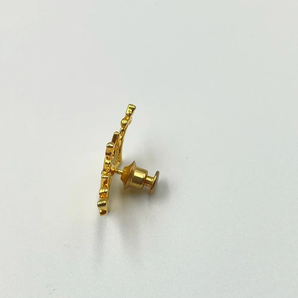 Vintage Modern Gold Tone Crown Lapel Pin Brooch Single Purple Stone‎ Statement